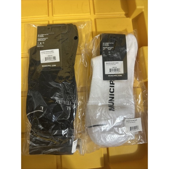 M. CREW SOCKS Lot Of 2 Black And White Municipal Socks OSFM NWT - Picture 2 of 3